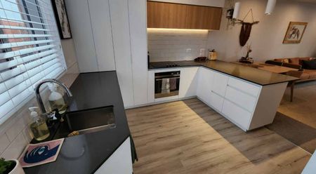 Executive Fully Furnished Two Bedroom Home! - Photo 5