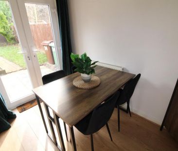 2 bedroom end of terrace house to rent - Photo 3