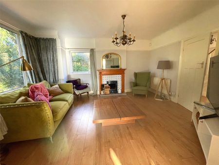 4 Bedroom House - Tilden Road, Compton - Photo 2