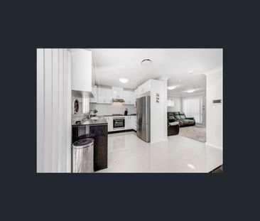 4-Bedroom Townhouse for Rent - Your Spacious Haven Awaits in Rooty ... - Photo 4