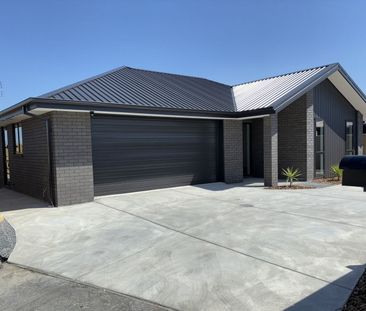 7 Henshaw Street, Woodend, NZ - Photo 1