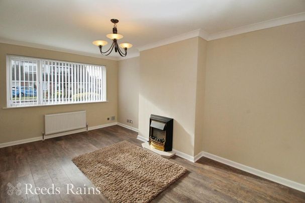 4 bedroom semi-detached house to rent - Photo 1