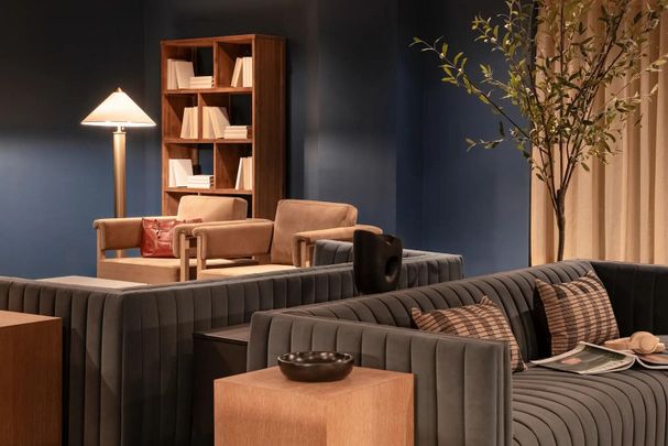 Discover the perfect blend of modern comfort and unbeatable convenience at 161 Laurier, where urban living meets elevate - Photo 1