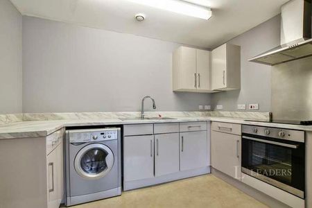 Kenyon Court, Kenyon Lane, Manchester, Greater Manchester, M40 - Photo 3