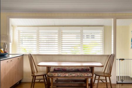 Charming Queenslander Living with Pool in the Heart of Hawthorne - Photo 3