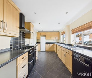 3 bedroom Mid Terraced House - Ferrier Road, Stevenage - Photo 1