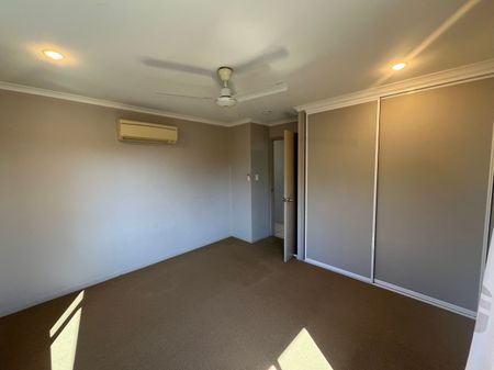 1/12 Kennedy Street, South Mackay - Photo 3