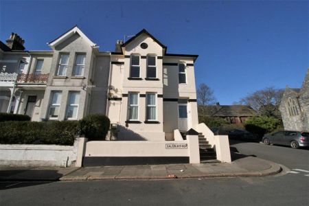2 bedroom flat to rent - Photo 5