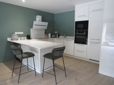 Location Appartement 3 pièces 79m² TAIN L HERMITAGE 26600 - Photo 4