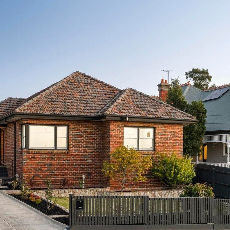 18 Kenilworth Parade, Ivanhoe VIC 3079 - Photo 1