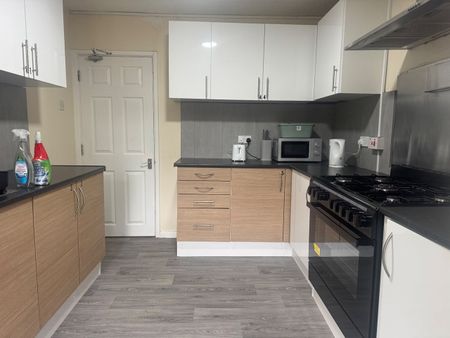 5 Bed Terraced House, Unett St, B19 - Photo 5