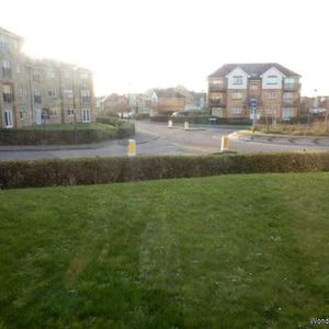 2 bedroom property to rent in Barking - Photo 2