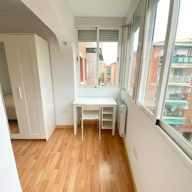 Calle de Orio, Madrid, Community of Madrid 28041 - Foto 1