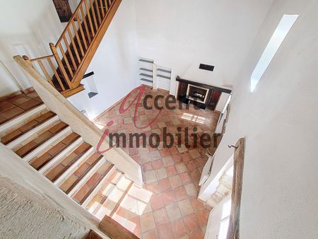 Noves : Mas de 3 chambres avec cour et abri, - Photo 4