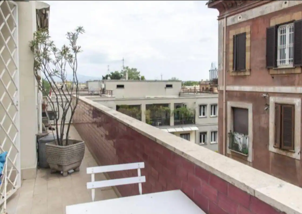 TRASTEVERE - BILOCALE ARREDATO CON BALCONE