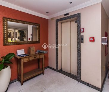 Apartamento com 1 quarto e 49m² para alugar em Centro Histórico, Po... - Photo 4