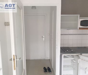 Location Appartement 1 pièce 21m² BEAUVAIS 60000 - Photo 2