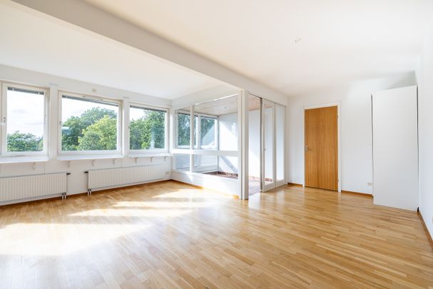 Kraftkärrsvägen 15 B - Foto 1