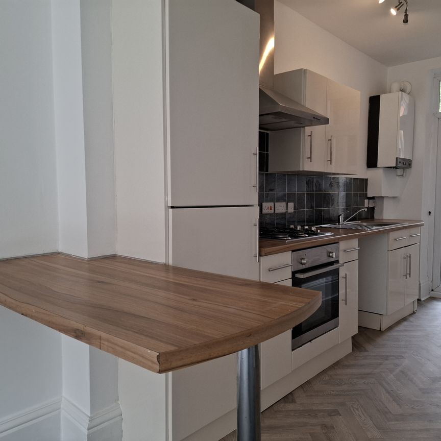 Mill Road, Cleethorpes - Photo 1