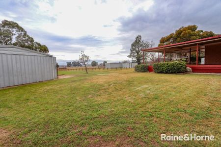 3 Bedroom Family Home - Available 24.10.2025 - Photo 4