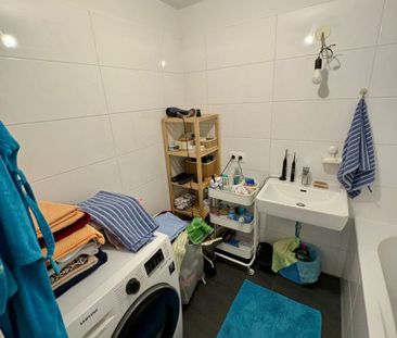 UNBEFRISTETE & PROVISIONSFREIE ca. 57 m² GROSSE WOHNUNG MIT SEPARAT... - Photo 3