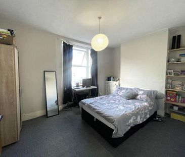 4 bedroom house to rent - Photo 2