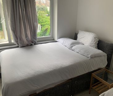 Studio Flat, Dollis Hill Lane, NW2 - Photo 3