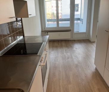 Geräumige Wohnung mit Balkon am Wiesenplatz - Foto 1