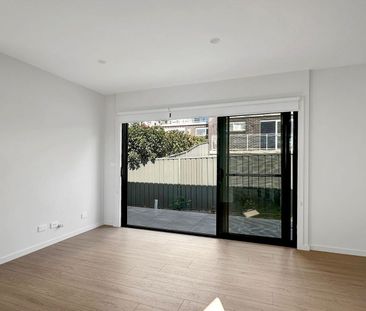 3-Bedroom Townhouse - Photo 1