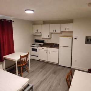 Studio - 1 1/2 Meublé Mont-Bellevue - Photo 3
