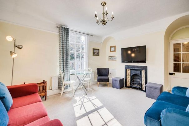 5 bedroom flat to rent - Photo 1