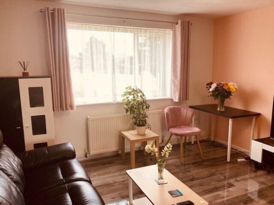 Slepe Crescent, Poole - Photo 1