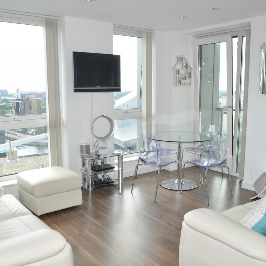 Mediacityuk, Blue, SALFORD - Photo 1