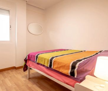 3-bedroom apartment for rent in La Petxina, Valencia, perfect for p... - Photo 6