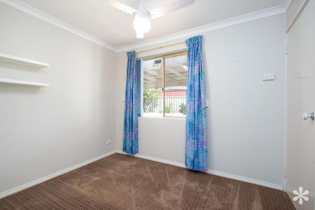 30 The Vale - Photo 3