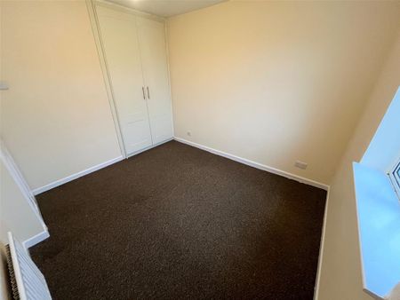 Wood Avens, Clondalkin, Dublin 22 - Photo 3