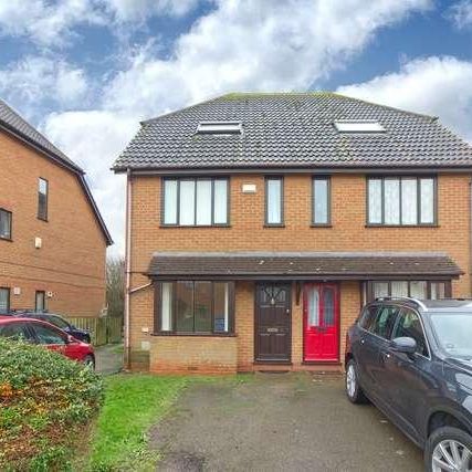 Walnut Tree - Bedroom Ground Floor Maisonette, MK7 - Photo 1