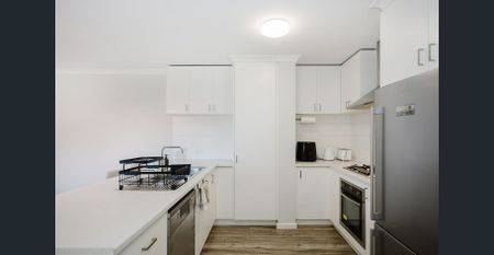 Easy-Care Living in the Heart of Mandurah - Photo 3