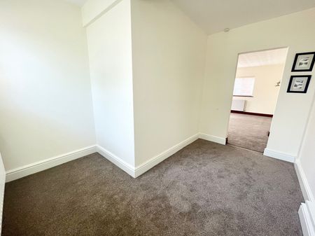 97 High Street, S41 - Photo 4