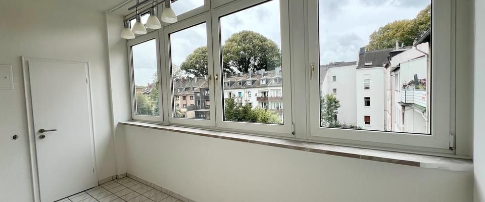 Frisch renoviert: 3,5-Zi.-Wohnung in Duisburg Meiderich - Photo 1
