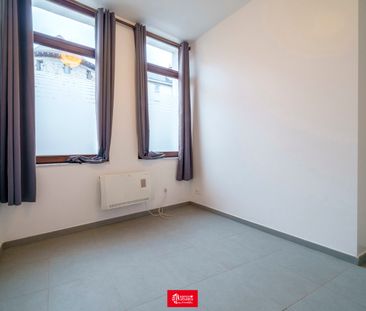 Appartement - à louer - - Photo 3