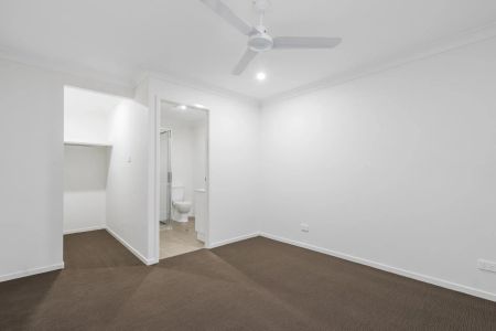 3 Bedroom Low Maintenance Duplex - Photo 4
