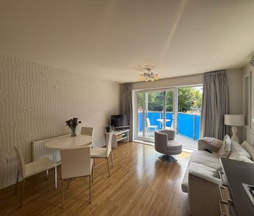 2 Bed Flat, Sullivan Court, E3 - Photo 2