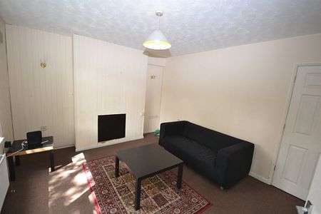 2 bed Mid Terraced House for Rent - Photo 4