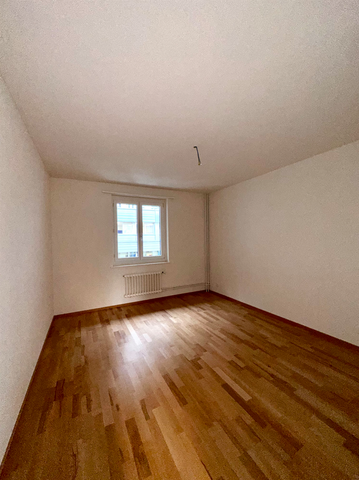 Rent a 4 rooms apartment in Luzern - Photo 2