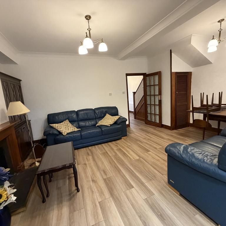 3 bedroom terraced house to rent - Photo 1