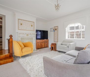 4 bedroom semi-detached house to rent - Photo 2