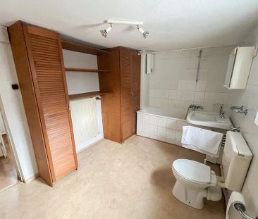 Solides, unterkellertes Einfamilienhaus mit optionalem Stellplatz z... - Foto 4