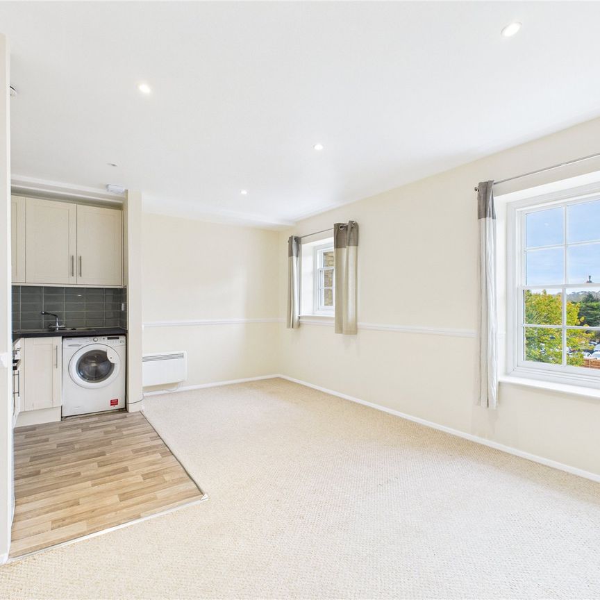 Queensgate House, Maidenhead Queensgate House, Maidenhead - Photo 2