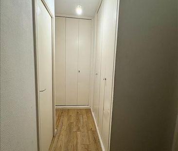 3 pièces - 65,2 m² - 1er étage - Colocation non autorisée - Photo 2